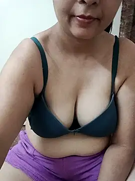 Snapshot of Naughty-Nancy chatting on April 16, 1:50 am Naughty-Nancy online show from April 16, 1:50 am