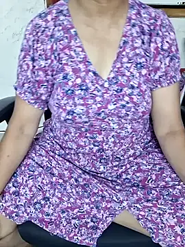 Snapshot of Naughty-Nancy chatting on July 9, 7:45 am Naughty-Nancy online show from July 9, 7:45 am