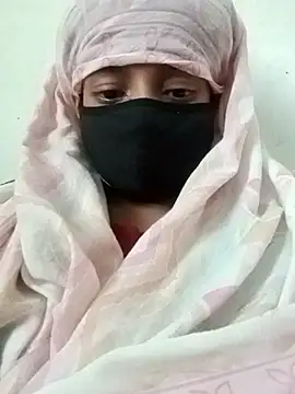 Snapshot of Quenn-Jiya752 chatting on November 1, 7:32 am Quenn-Jiya752 online show from November 1, 7:32 am