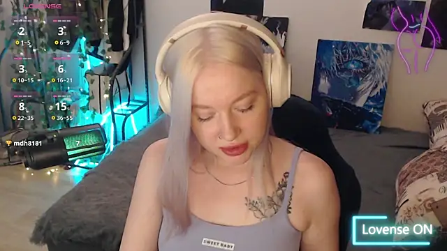 Snapshot of lisa_alen chatting on October 29, 12:07 pm lisa alen online show from October 29, 12:07 pm