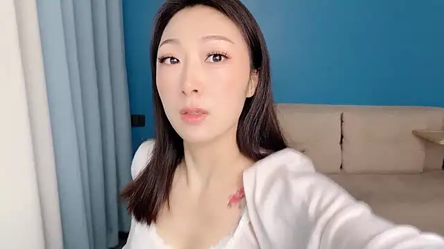 ella55-- online show from April 21, 1:07 am