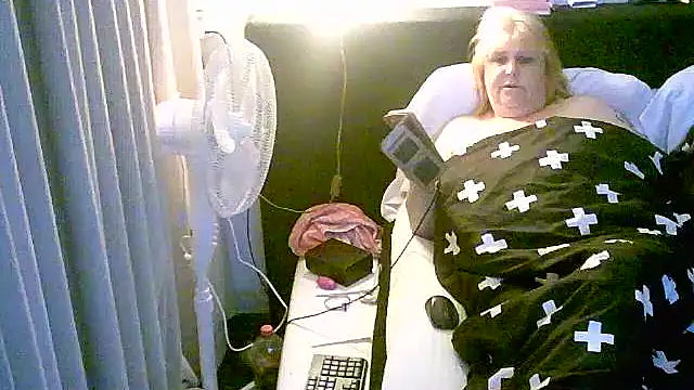 Sylviastar46 online show from November 16, 9:31 pm