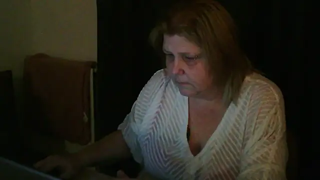 Sylviastar46 online show from February 1, 10:19 pm