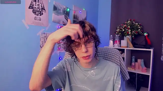 LeoBensyten online show from December 17, 4:24 pm