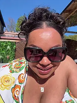 kennedylorel online show from April 22, 3:35 pm