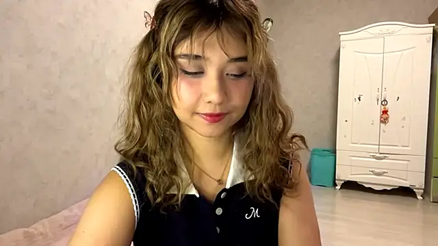 LovelyLara online show from October 30, 6:08 pm