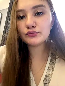 Regina Lynne online show from October 31, 9:32 am