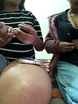 Snapshot of Cuty_Pussy1 chatting on December 18, 11:27 am Cuty Pussy1 online show from December 18, 11:27 am