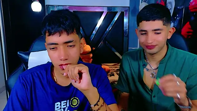 darwinandbrayann online show from November 21, 9:13 pm