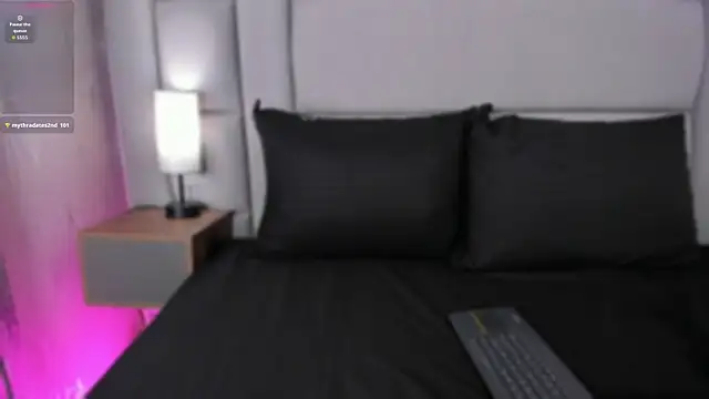 lexiee   online show from April 22, 12:18 pm