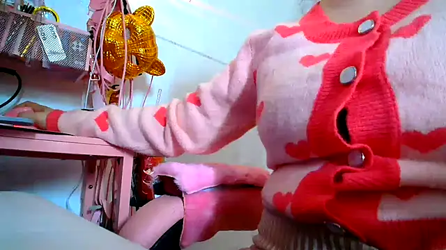 Snapshot of PrincessKDoll chatting on May 10, 2:33 pm PrincessKDoll online show from May 10, 2:33 pm