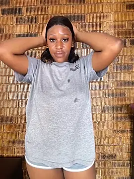 SP1CY MOMMY online show from November 9, 1:20 pm