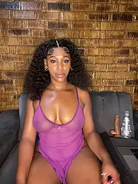 SP1CY MOMMY online show from February 2, 8:07 pm