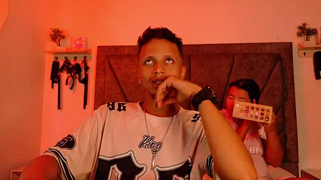 DamianandEva online show from April 10, 12:21 pm