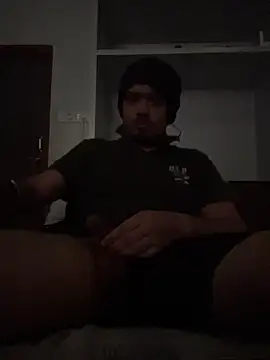 FlashyOcean53 online show from March 3, 8:37 pm