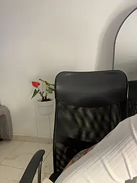 Raven DeVille online show from January 17, 3:44 am