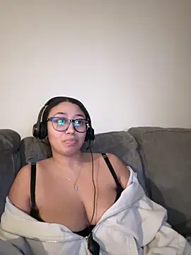 minha baby online show from December 5, 7:06 am