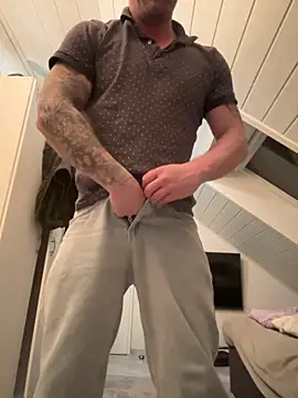 superbertok online show from November 13, 5:34 pm