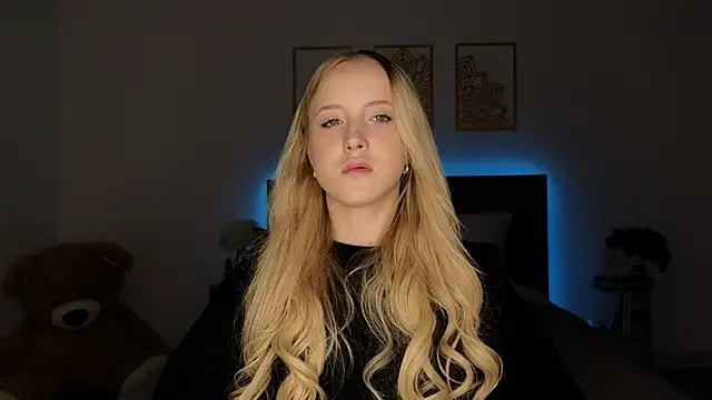 adele armass online show from April 10, 9:19 pm