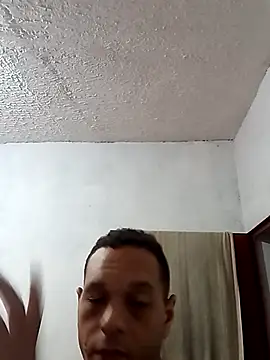 luiguui online show from November 24, 10:37 am