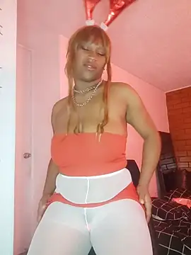 EvonyFoxxx online show from December 16, 12:26 am