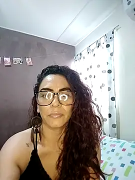 Snapshot of ROSALIAFILL chatting on October 30, 8:42 pm ROSALIAFILL online show from October 30, 8:42 pm