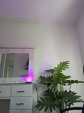 Snapshot of BabyLauritaa chatting on July 18, 8:01 pm BabyLauritaa online show from July 18, 8:01 pm