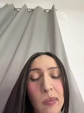 Snapshot of BabyLauritaa chatting on July 20, 6:21 pm BabyLauritaa online show from July 20, 6:21 pm