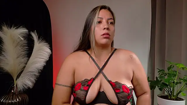 Zara Nova online show from April 22, 5:47 pm