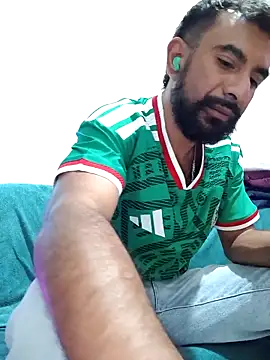 Snapshot of Barbanegra91mx chatting on June 19, 1:43 am Barbanegra91mx online show from June 19, 1:43 am