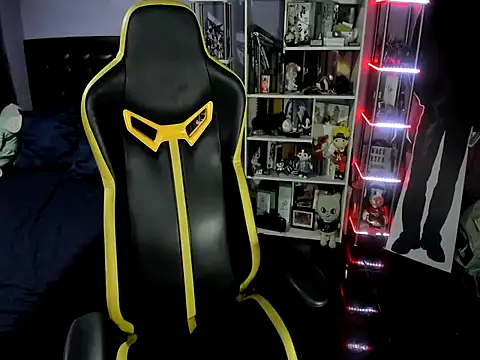 Yummy dark online show from November 12, 8:19 pm