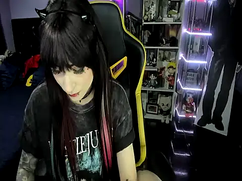 Yummy dark online show from November 14, 7:07 am