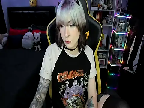 Yummy dark online show from January 12, 10:15 pm