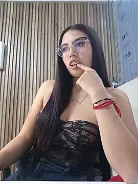 Valk submissive online show from April 12, 4:50 am