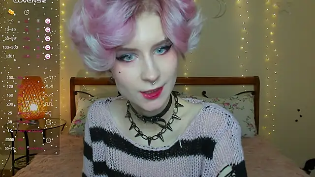 Angel Julles online show from May 17, 3:41 pm