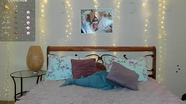 Angel Julles online show from June 21, 3:58 pm