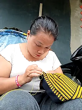 mai-mai22 online show from October 31, 1:39 am