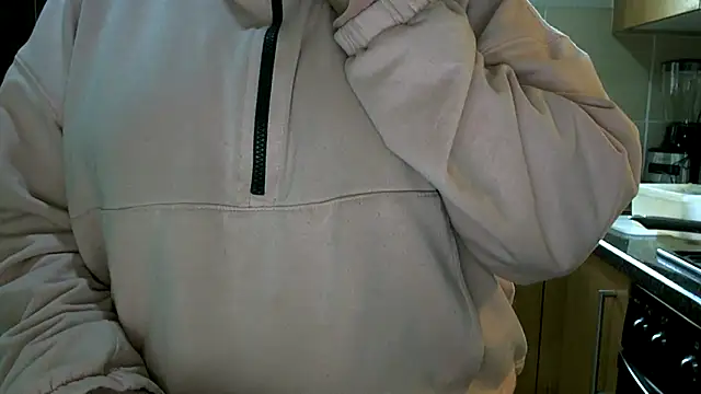 NewBeginnings8 online show from November 17, 6:30 am