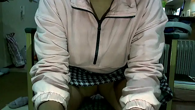 NewBeginnings8 online show from November 19, 6:13 am