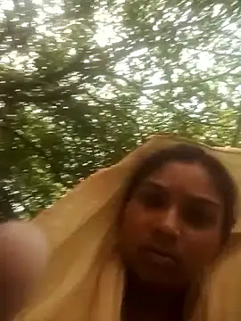 Cute Arushi online show from May 25, 4:07 am