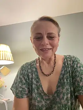 Snapshot of ToriLove777 chatting on November 8, 7:12 pm ToriLove777 online show from November 8, 7:12 pm