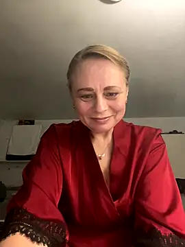 Snapshot of ToriLove777 chatting on November 10, 5:28 am ToriLove777 online show from November 10, 5:28 am