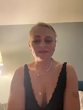 Snapshot of ToriLove777 chatting on November 15, 8:05 pm ToriLove777 online show from November 15, 8:05 pm