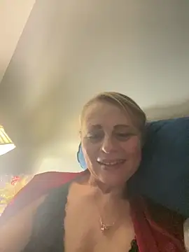 Snapshot of ToriLove777 chatting on November 16, 8:20 am ToriLove777 online show from November 16, 8:20 am