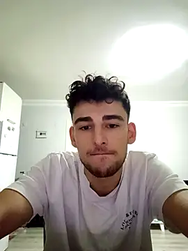 Snapshot of yasinesra757_ chatting on December 20, 1:23 am yasinesra757 online show from December 20, 1:23 am