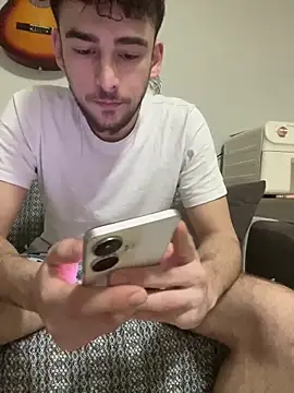 Snapshot of yasinesra757_ chatting on February 16, 4:52 am yasinesra757 online show from February 16, 4:52 am