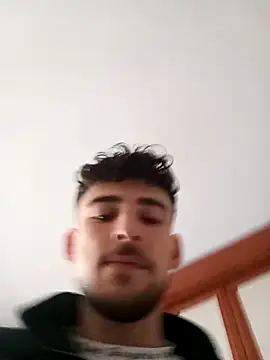 Snapshot of yasinesra757_ chatting on February 28, 3:13 pm yasinesra757 online show from February 28, 3:13 pm