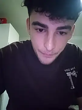 Snapshot of yasinesra757_ chatting on April 4, 5:10 pm yasinesra757 online show from April 4, 5:10 pm