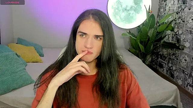 Harvey Hair online show from December 1, 3:39 pm