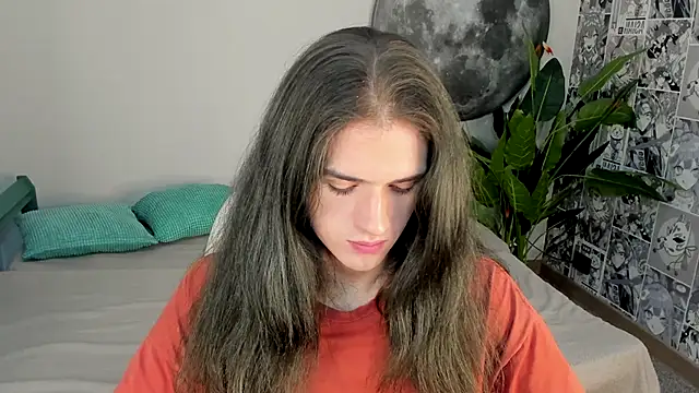 Harvey Hair online show from December 2, 1:39 pm